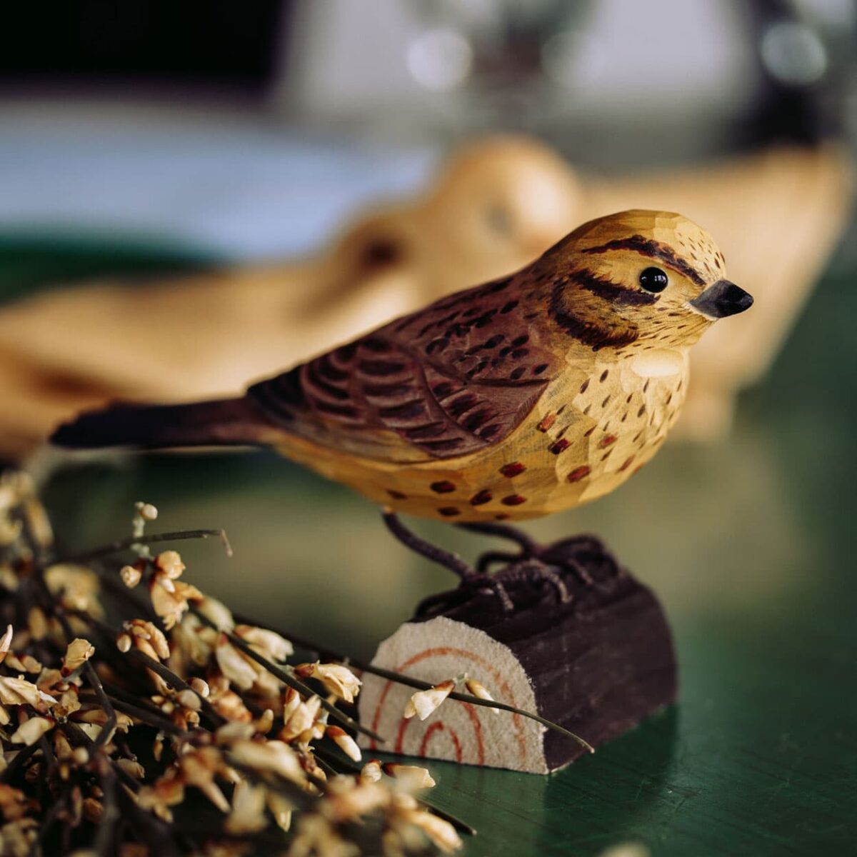 DecoBird Gulspurv - Bilde 3