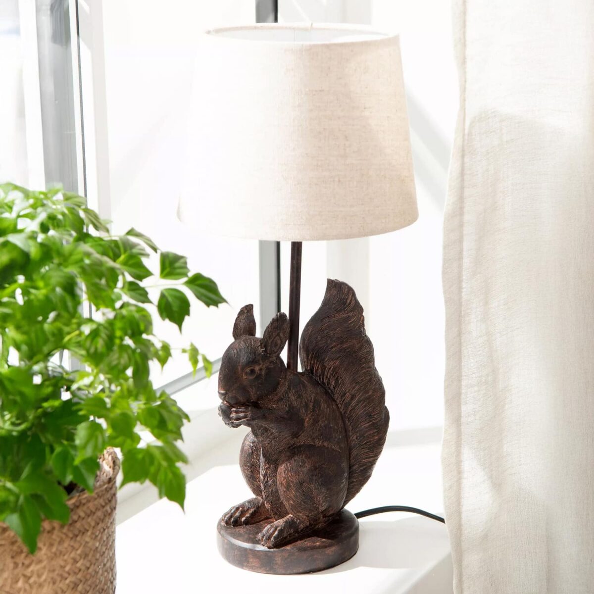 Ekornlampe med skjerm