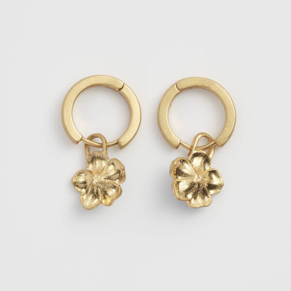 Alternative view of Fable øredobber Forget-me-not Huggie Gold